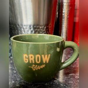 Green Coffee Mug With Mustard Yellow Lettering That Says " GROW" BNWOT!